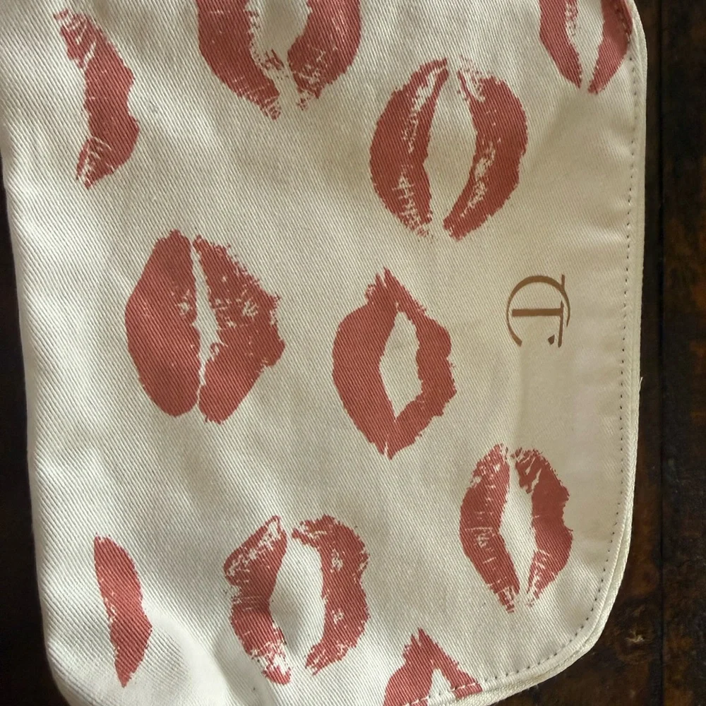 Charlotte Tilbury 3 Makeup Set with Bag